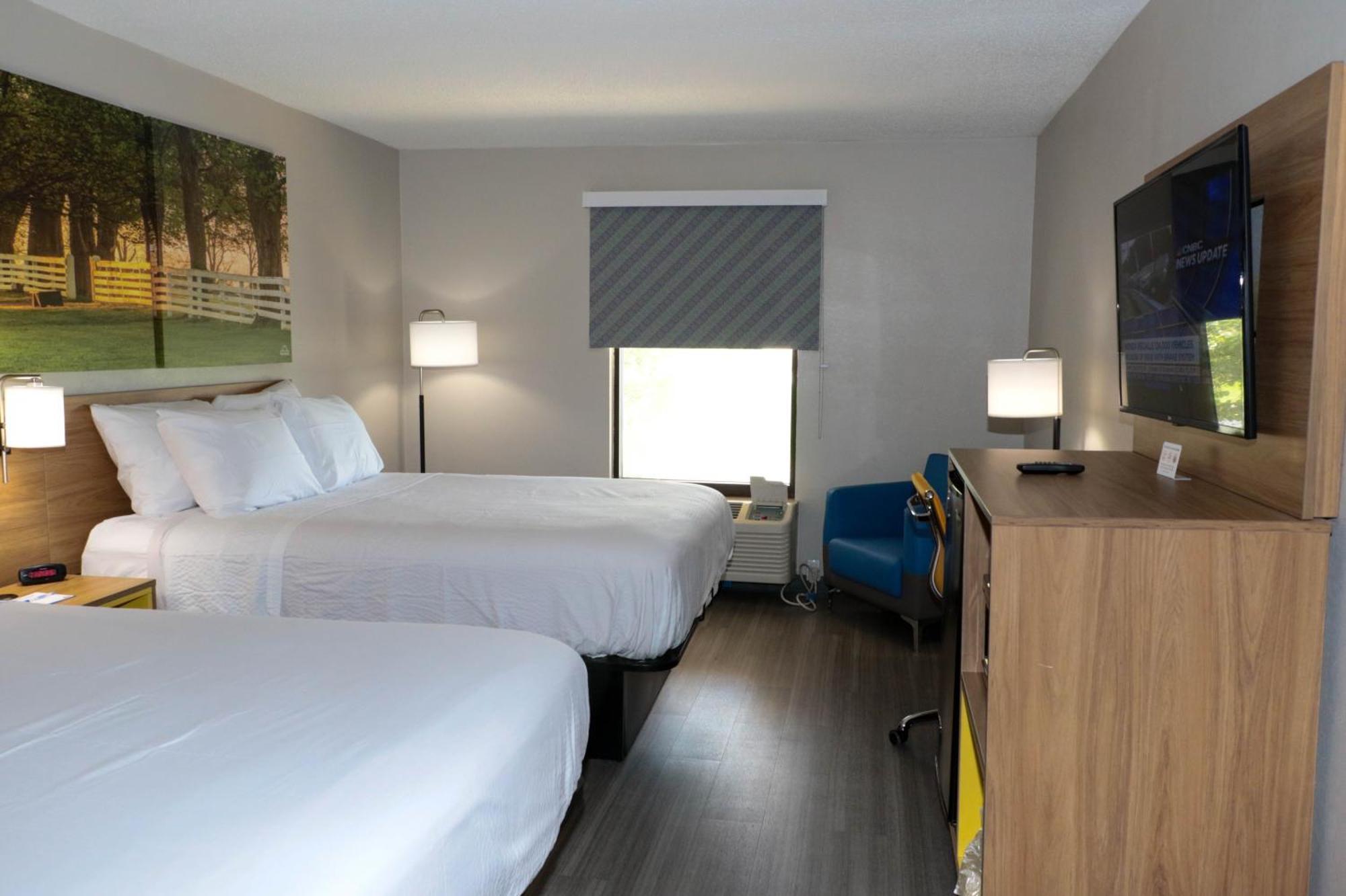 Days Inn By Wyndham Фармвилл Экстерьер фото